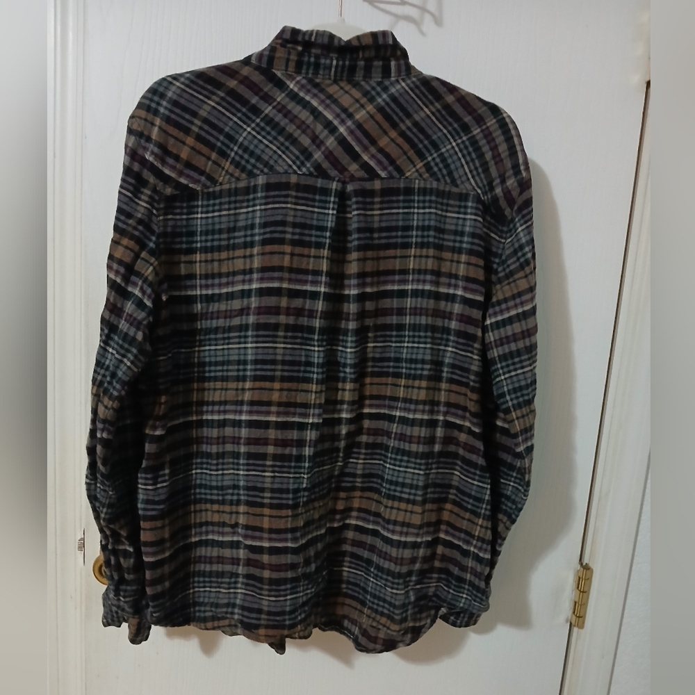 Maurices Woman Casual Plaid Buttondown Shirt - Black, Brown, Burgady XL - Picture 3 of 16